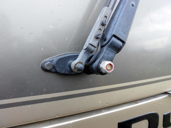 Newmar Dutch Star windshield wiper brass nut failure