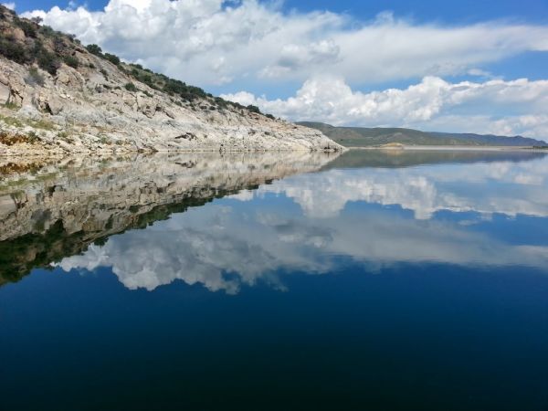 Newmar Dutch Star Clark Canyon Reservoir Kayak Cliff Reflections