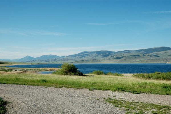 Newmar Dutch Star Clark Canyon Reservoir Beaverhead River campground