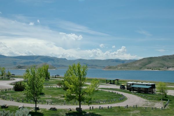 Newmar Dutch Star Clark Canyon Reservoir Beaverhead River campground