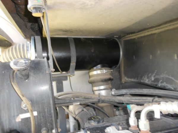 Newmar Dutch Star Cummins ISL diesel pusher air filter maintenance