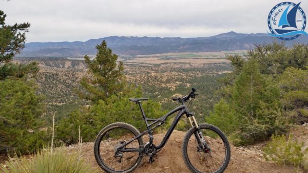 Colorado Mountains Mountain Bike MTB Specialized Stumpjumper FSR