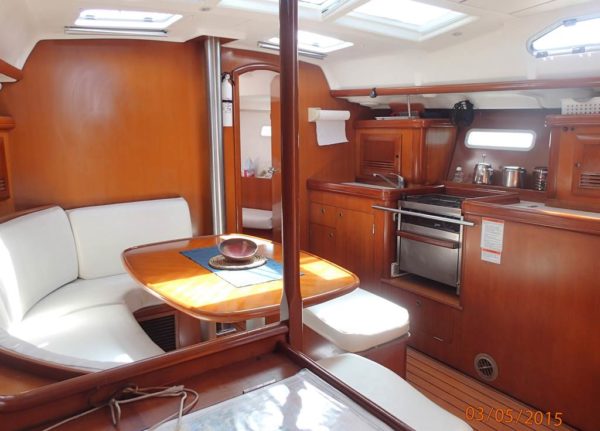 Beneteau Oceanis 393 Aria