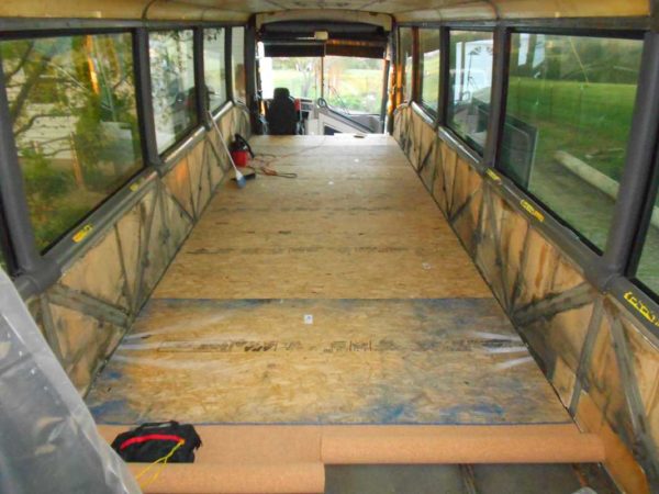 Missy 1998 MCI 102-EL3 coach sub floor level joist cork