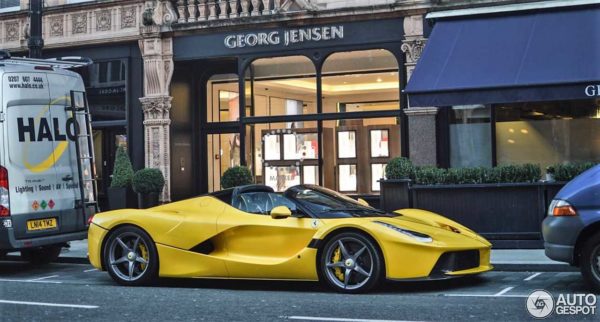 Ferrari LaFerrari Aperta basement