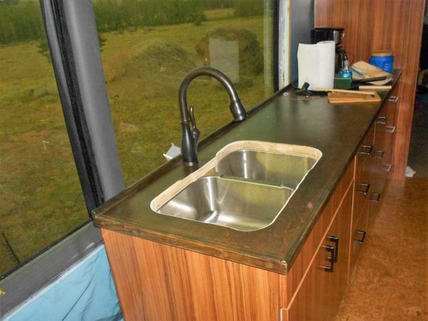 kitchen sink bus conversion Missy MCI coach