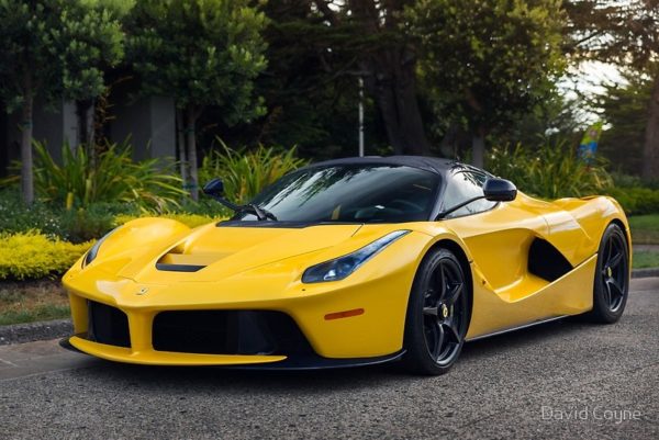 Ferrari LaFerrari Aperta Yellow