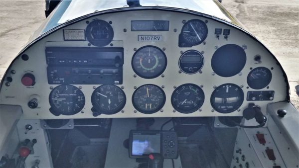 Vans RV-4 Instrument Panel analog steam gauges